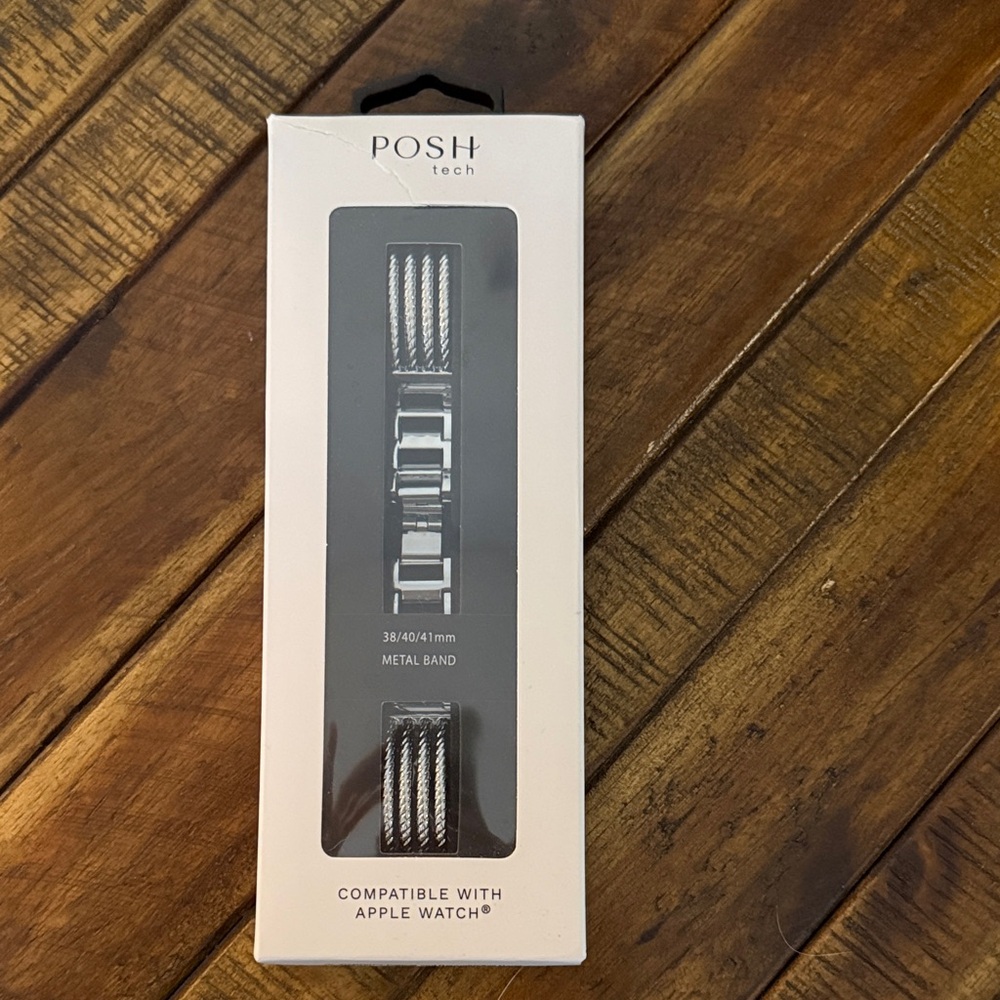 Posh tech silver bracelet apple watchband